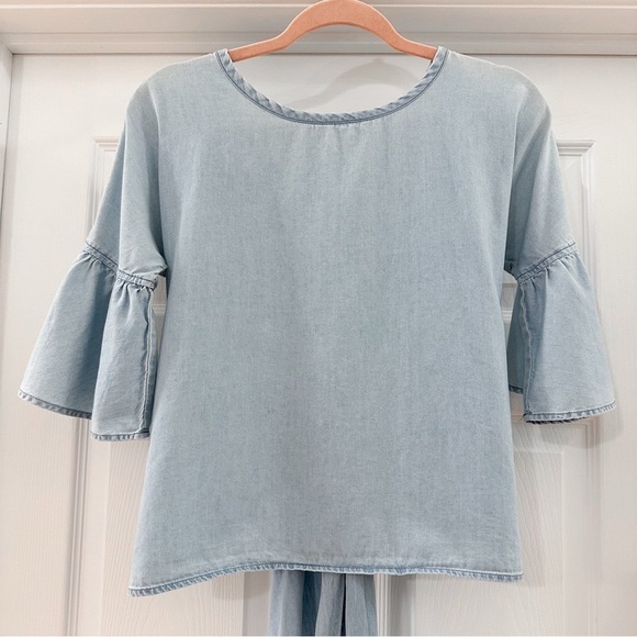 Express Tops - Express Chambray Flutter Sleeve tie back Top Blue sz XS